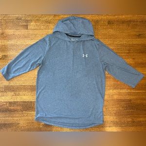 Under Armour Half Sleeve with hood